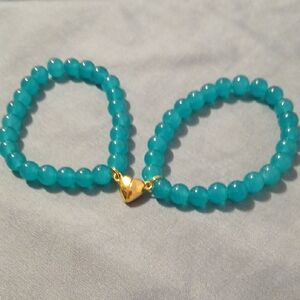 Elegant Turquoise Beaded Bracelet with Gold Heart Charm